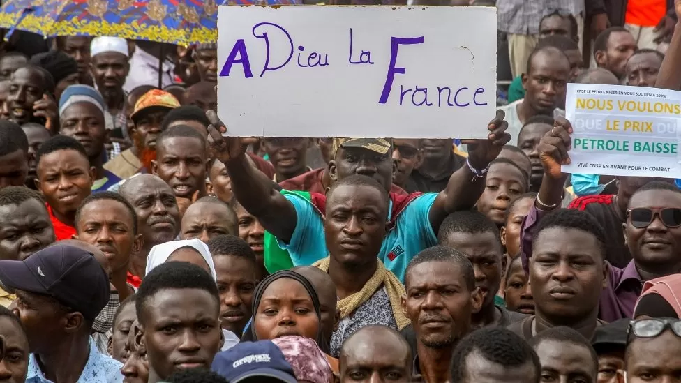 France to withdraw troops and ambassador from Niger