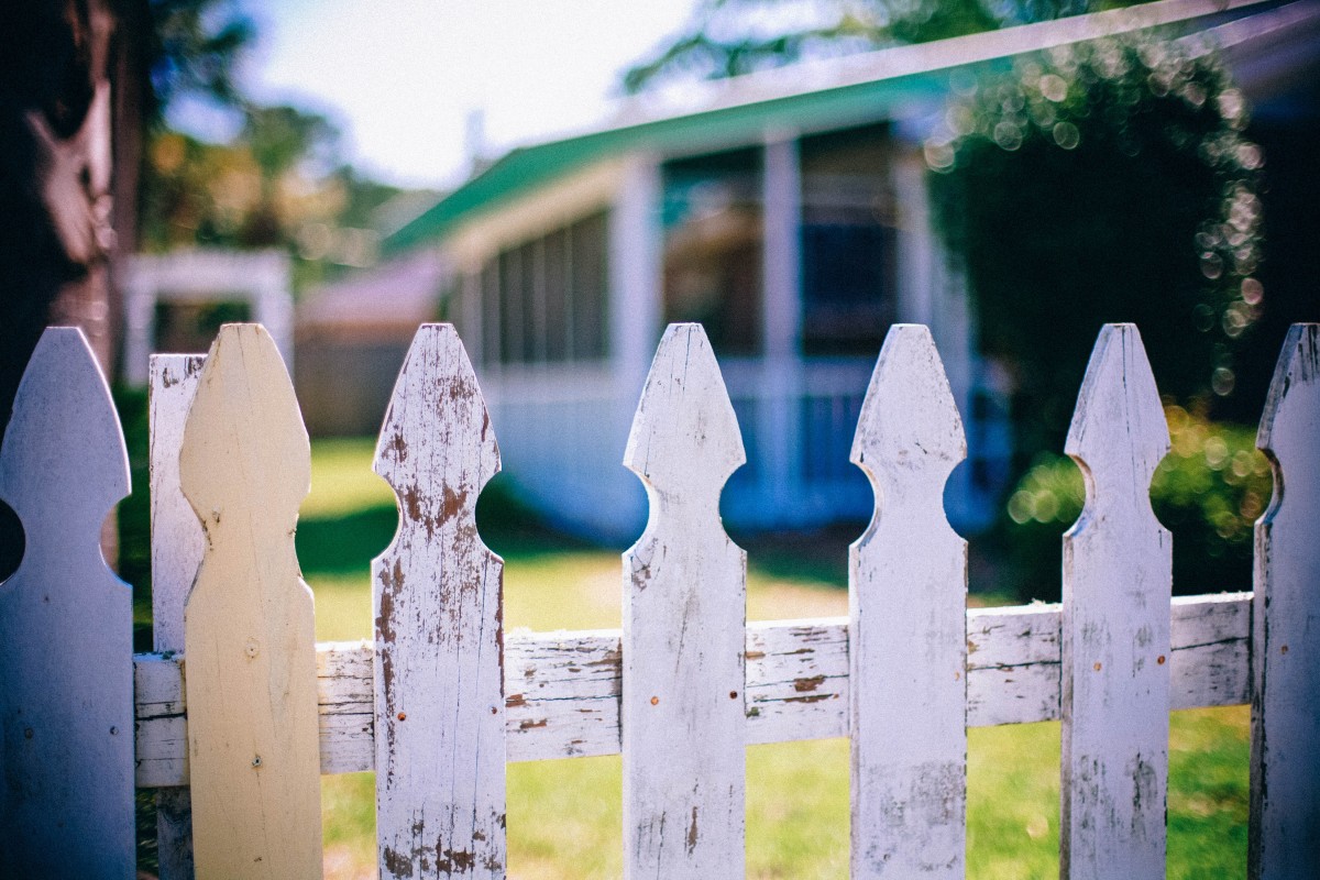 How to be a good neighbour