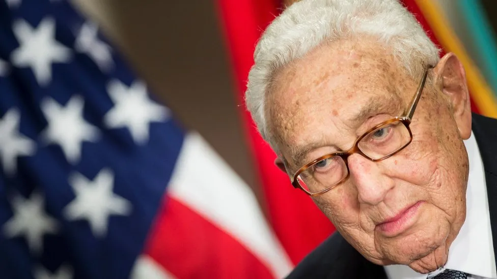 Foreign policy giant Henry Kissinger dead