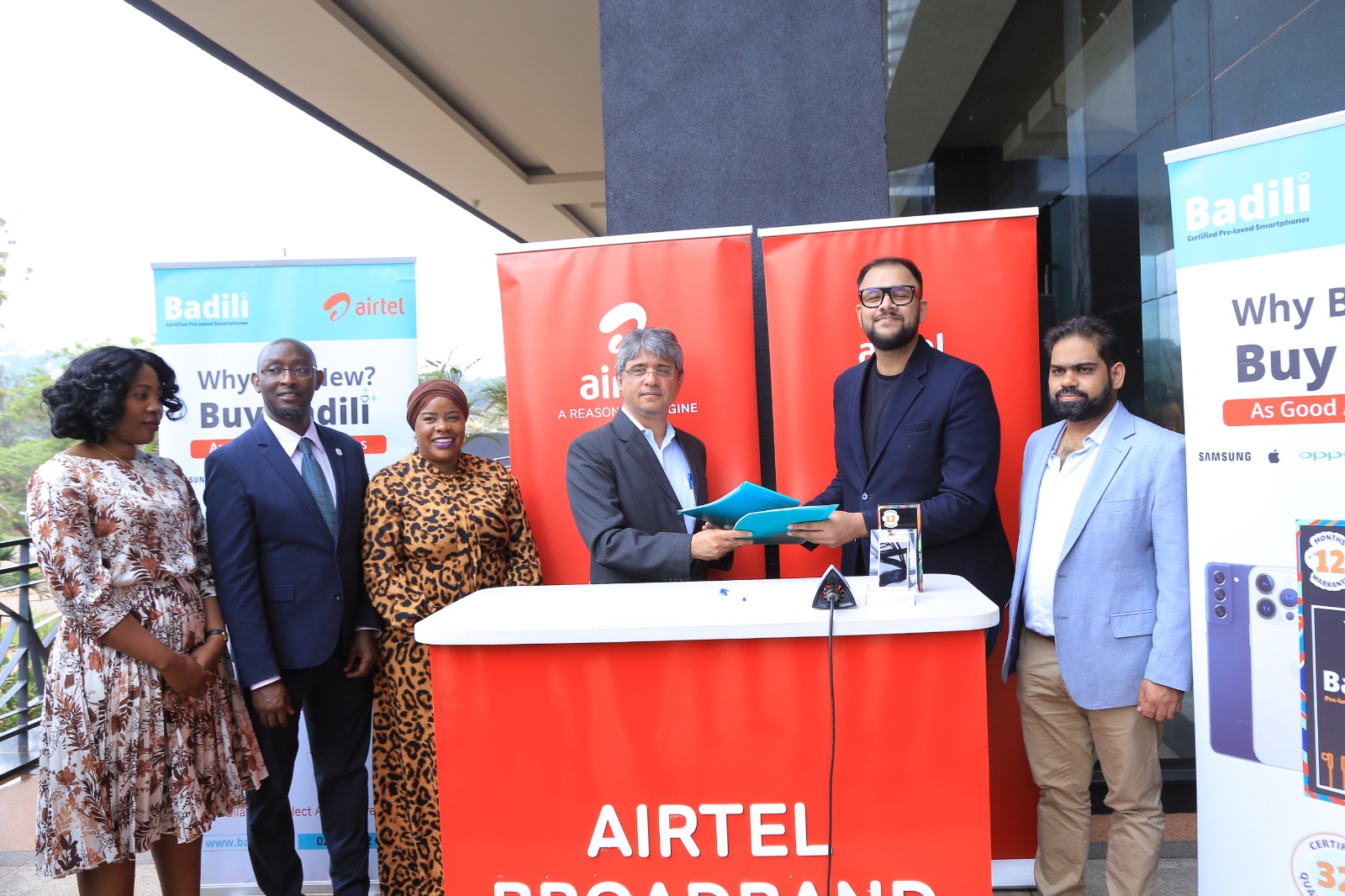 Airtel signs another partnership to accelerate smartphone penetration in Uganda