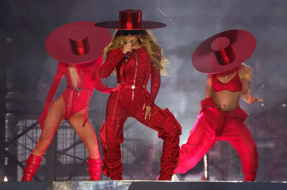 Beyoncé tells fans to 'laugh and dance' at Renaissance premiere