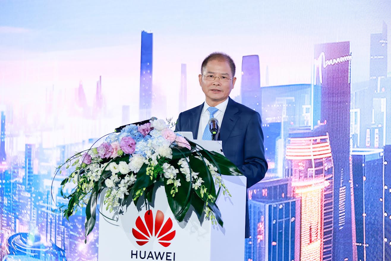 Featured image for Huawei asks developers to build native apps for HarmonyOS