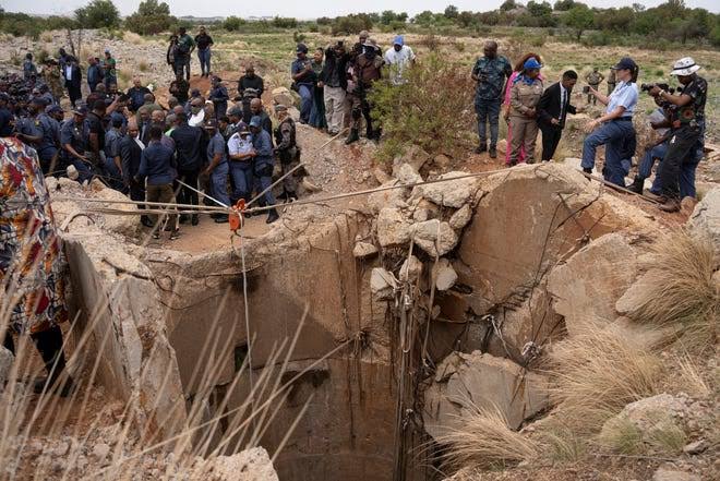 Trapped miners highlight South Africa's persistent human rights concerns
