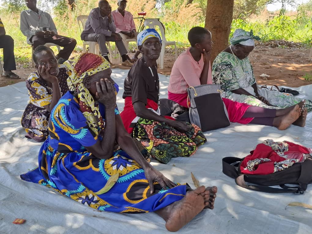 Clan members protest illegal land hire to Balaalo cattle keepers in Obongi district