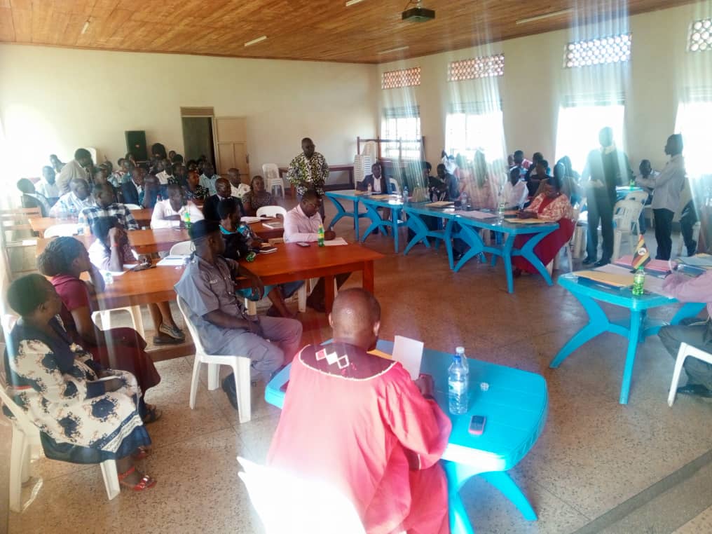 Featured image for Hoima Council passess resolution to borrow service commission