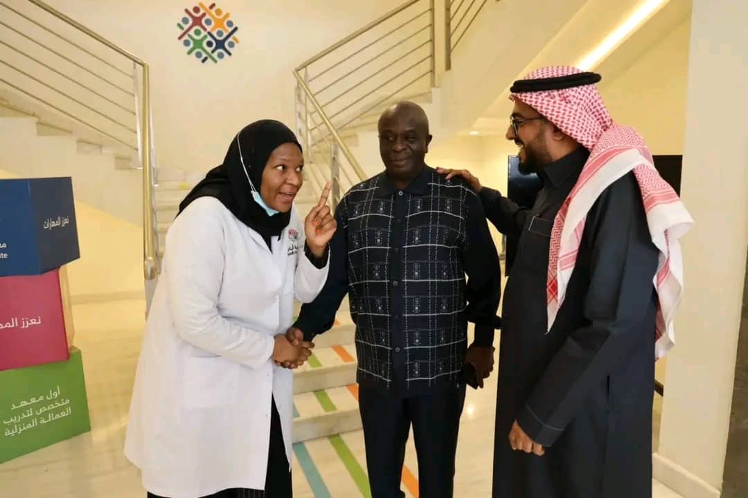 Featured image for UAE Imposes Fines on Labour Companies for Withholding Passports of Migrant Workers