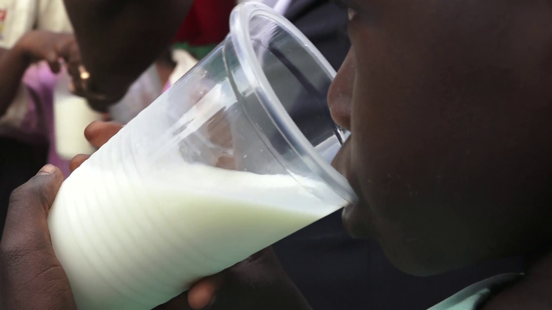 Experts Warn Against Raw Milk Consumption