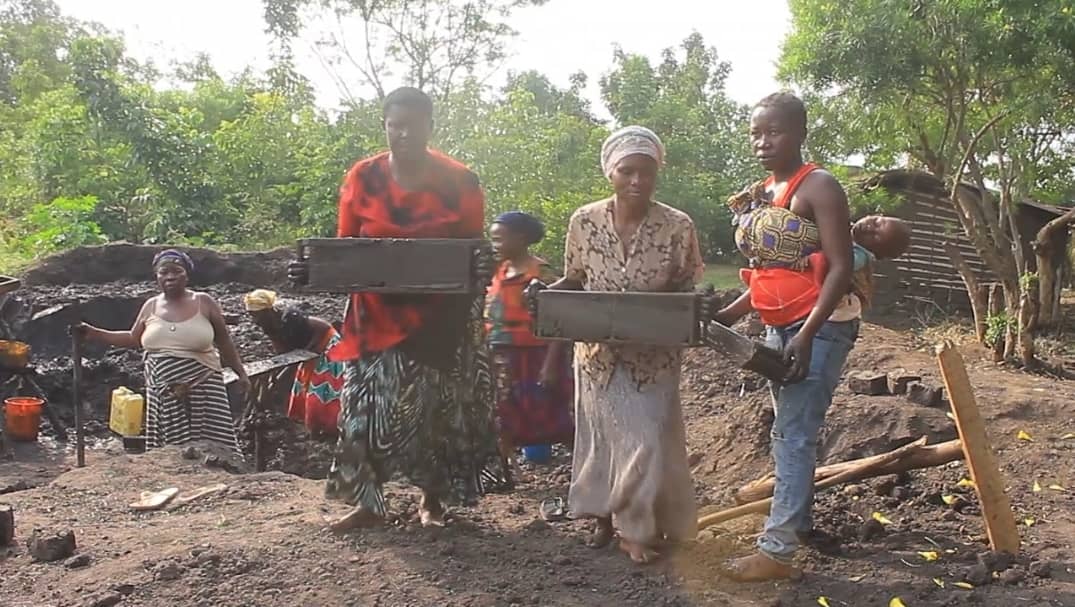 Kasese women turn to brick laying to earn a living