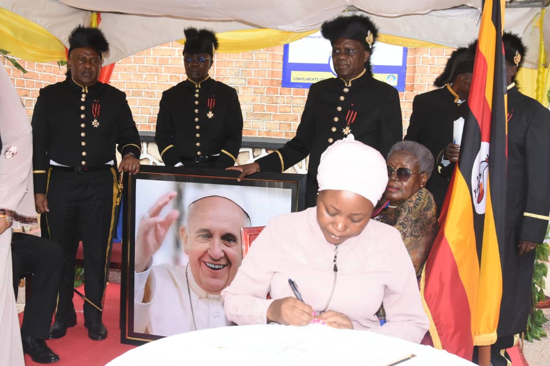 Kampala RCC Jane Muhindo Pays Tribute to Pope Francis