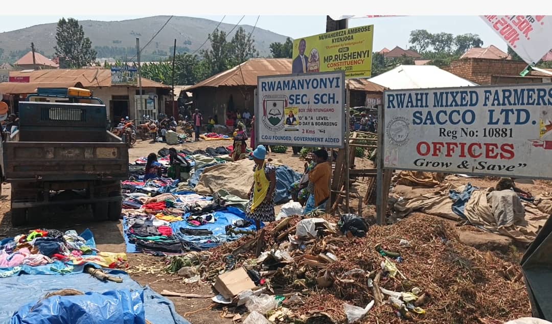 Traders Cry Out Over Poor Sanitation at Rwentobo-Rwahi Onion Market