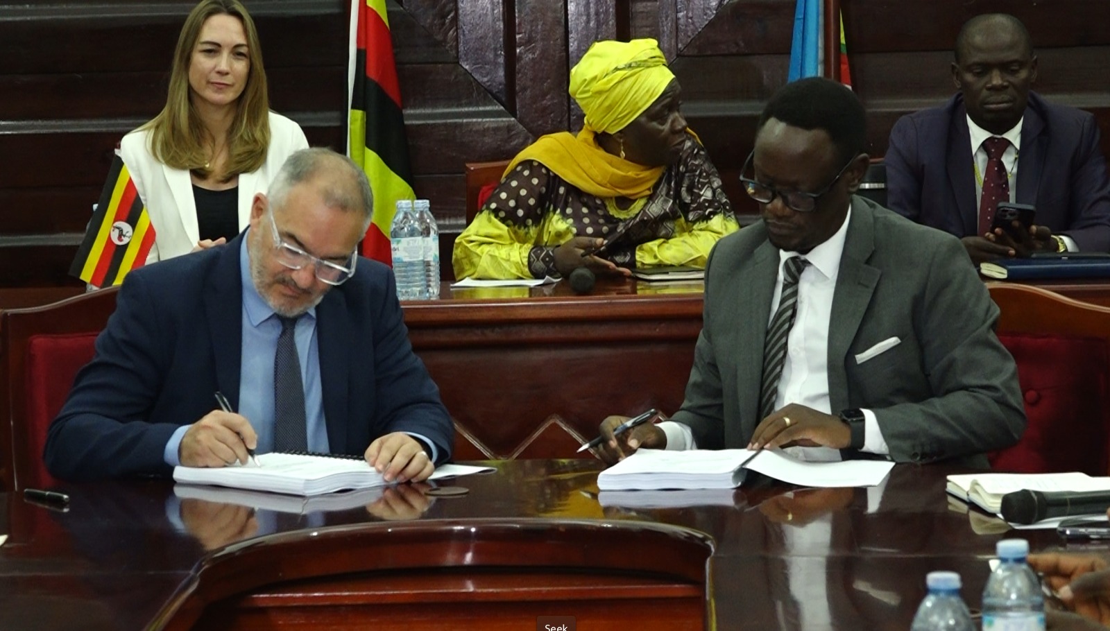 KCCA Signs a 1Tn  Deal to Upgrade Kampala Roads and Bridges